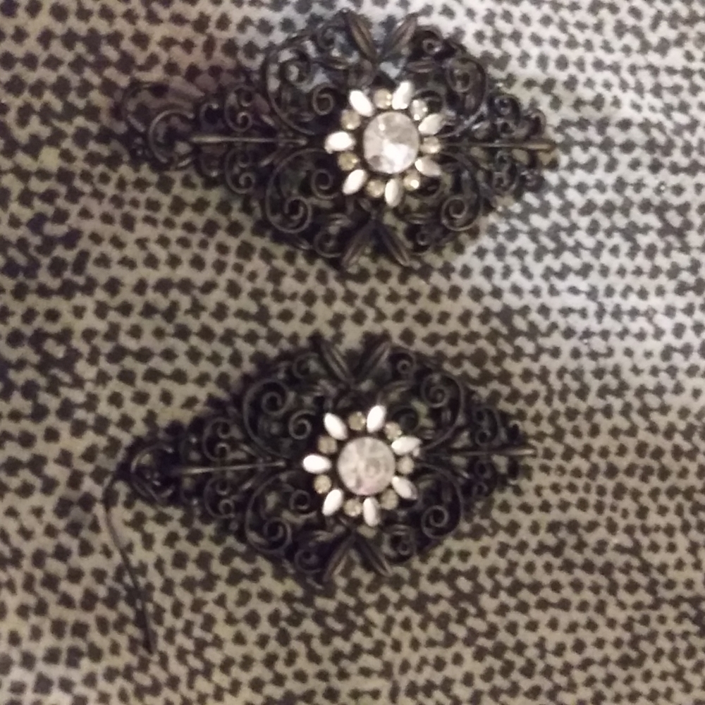 Earings